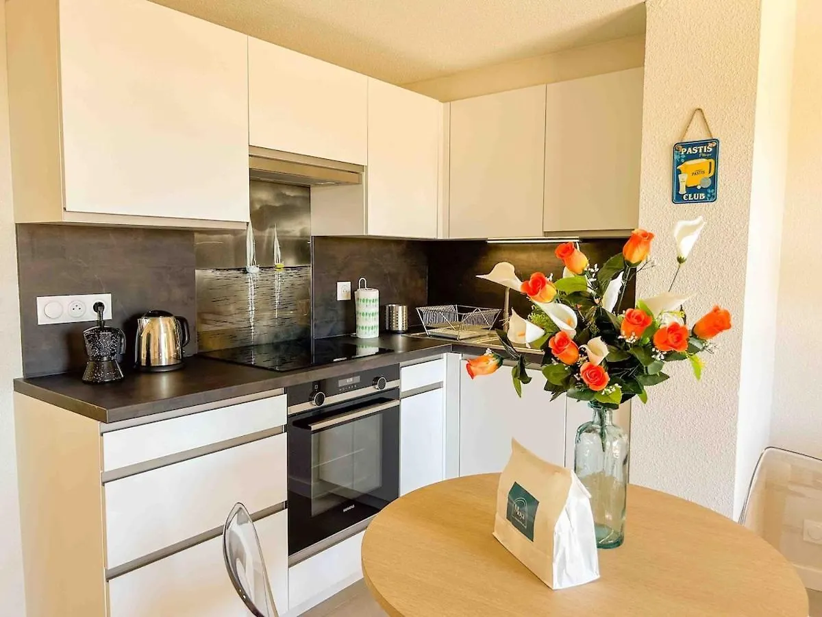 T2 - Piscine - Parking - Plage Six-Fours-les-Plages France