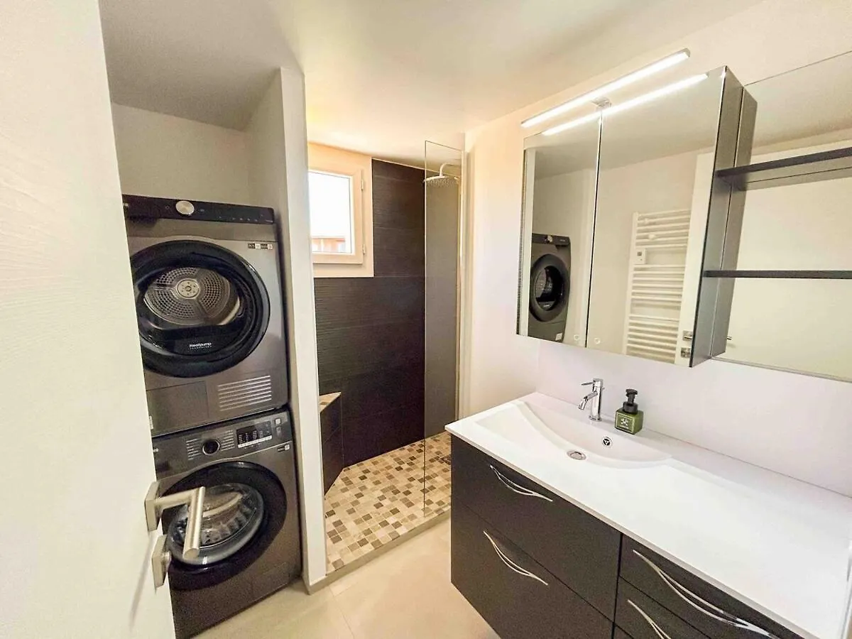 T2 - Piscine - Parking - Plage Six-Fours-les-Plages 0*,  France